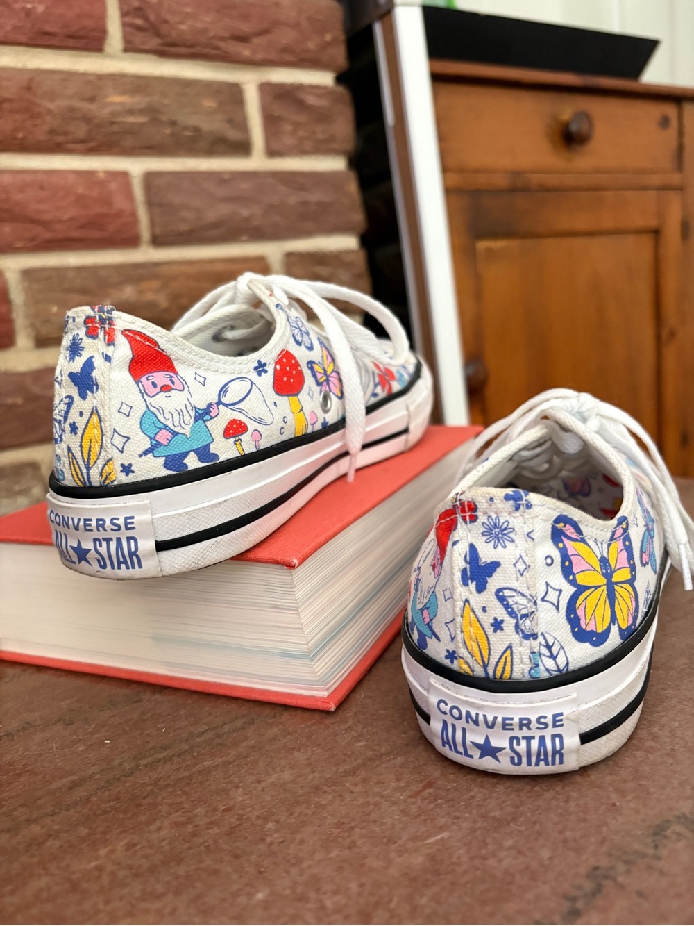 Converse Women White Floral Print Low Top Sneakers with Red, Blue Garden Accents - Picture 5 of 8
